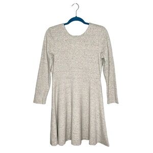Lou and Grey, Gray Long Sleeve Dress - V in the back - Medium